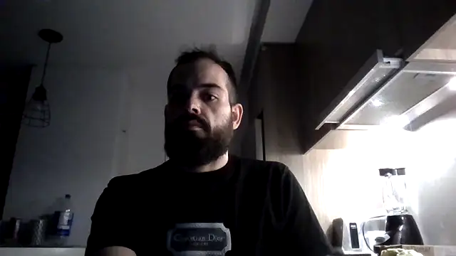 guccititi online show from 10, 11, 2025