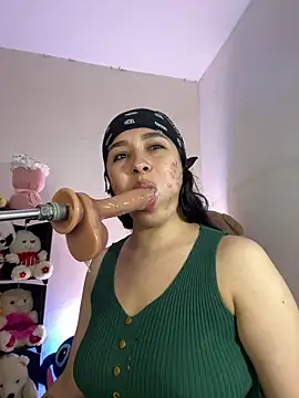 Emma Winslow online show from 25, 5, 2026