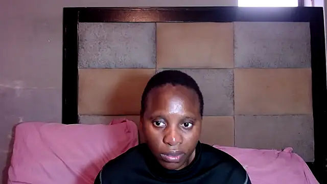 DIVAASS1 online show from 5, 5, 2026