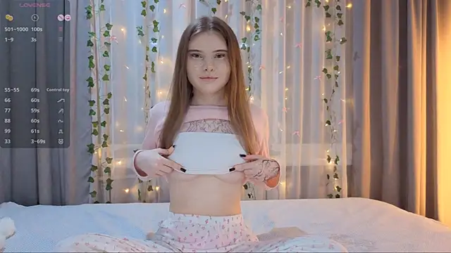 CarolinePepper online show from 8, 2, 2026