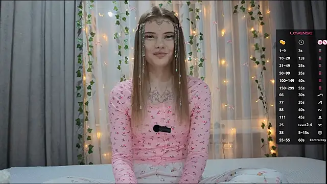 CarolinePepper online show from 10, 1, 2026