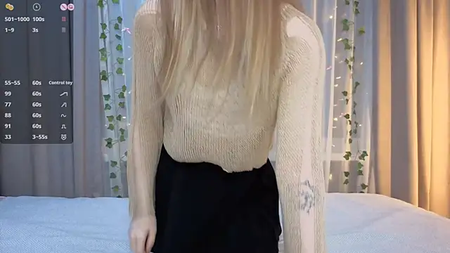 CarolinePepper online show from 12, 4, 2026