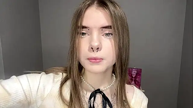 CarolinePepper online show from 1, 3, 2025