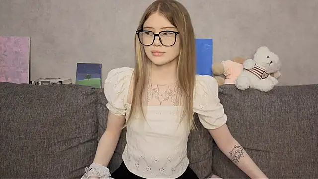 CarolinePepper online show from 23, 5, 2026