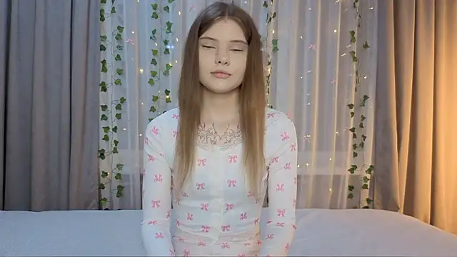 CarolinePepper online show from 25, 3, 2026