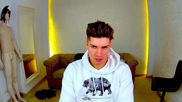 MaxKaiden online show from 10, 2, 2026