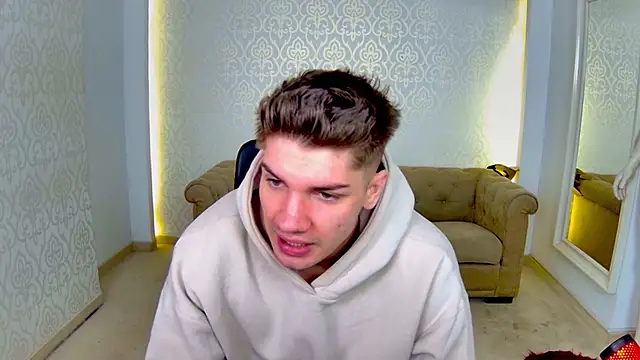 MaxKaiden online show from 17, 4, 2026