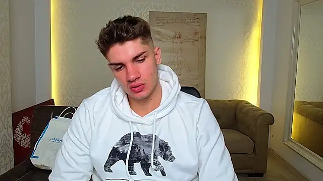 MaxKaiden online show from 4, 10, 2025