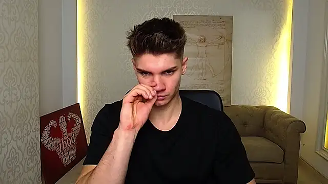 MaxKaiden online show from 7, 10, 2025