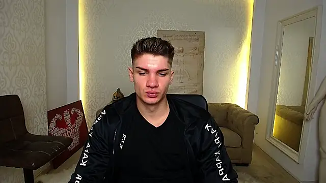 MaxKaiden online show from 17, 10, 2025