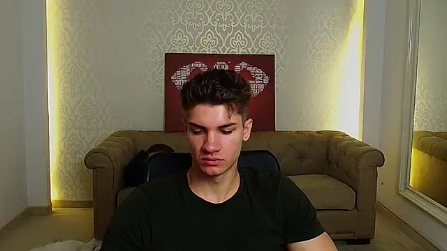 MaxKaiden online show from 13, 9, 2025