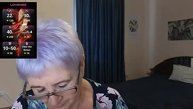 Sandra Snowflake online show from 23, 10, 2025