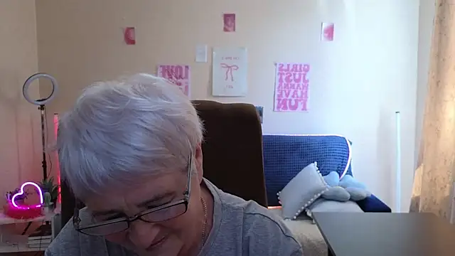 Sandra Snowflake online show from 15, 6, 2026