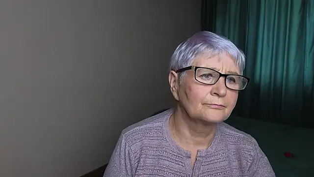 Sandra Snowflake online show from 18, 9, 2025