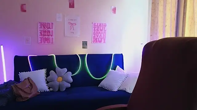Sandra Snowflake online show from 11, 5, 2026