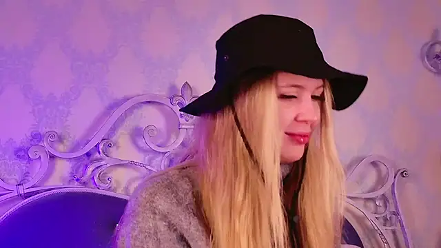 BECKI VRES online show from 9, 10, 2025