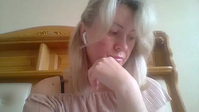 Snapshot of Mary888x chatting on 17, 2, 2025 Mary888x online show from 17, 2, 2025