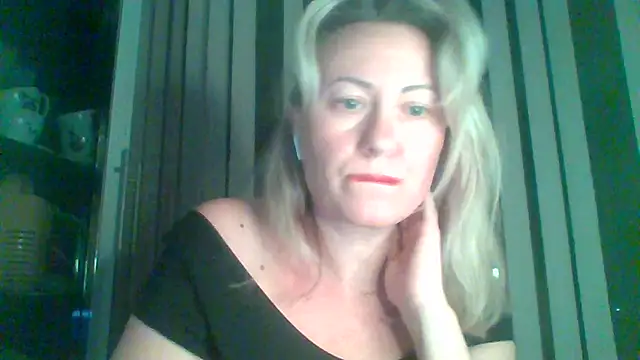 Snapshot of Mary888x chatting on 21, 2, 2025 Mary888x online show from 21, 2, 2025