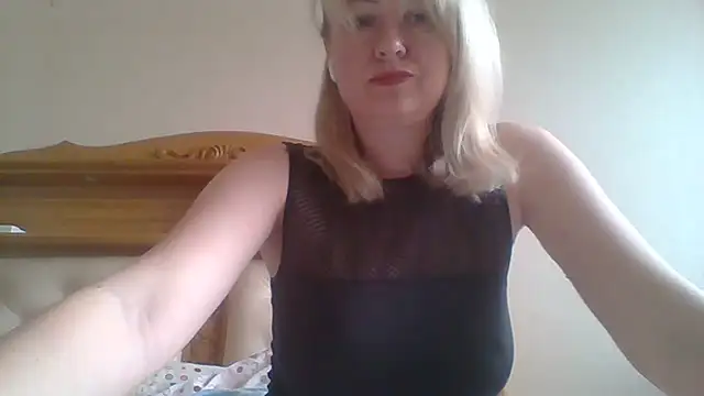 Snapshot of Mary888x chatting on 4, 3, 2025 Mary888x online show from 4, 3, 2025