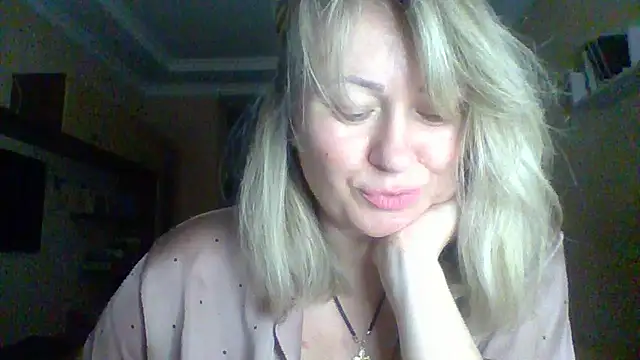 Snapshot of Mary888x chatting on 1, 2, 2026 Mary888x online show from 1, 2, 2026