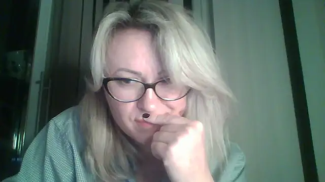 Snapshot of Mary888x chatting on 16, 2, 2025 Mary888x online show from 16, 2, 2025