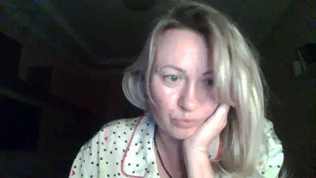 Snapshot of Mary888x chatting on 18, 12, 2025 Mary888x online show from 18, 12, 2025
