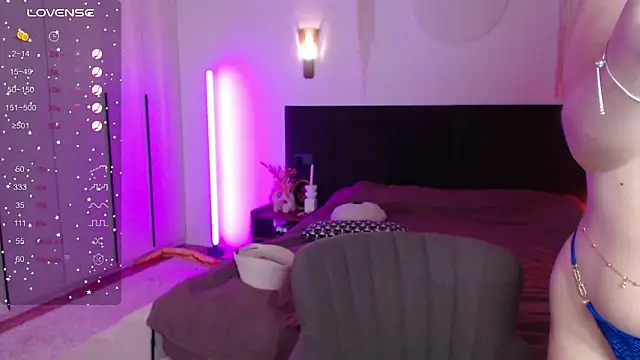 Snapshot of LunaticaBae chatting on 1, 3, 2025 LunaticaBae online show from 1, 3, 2025