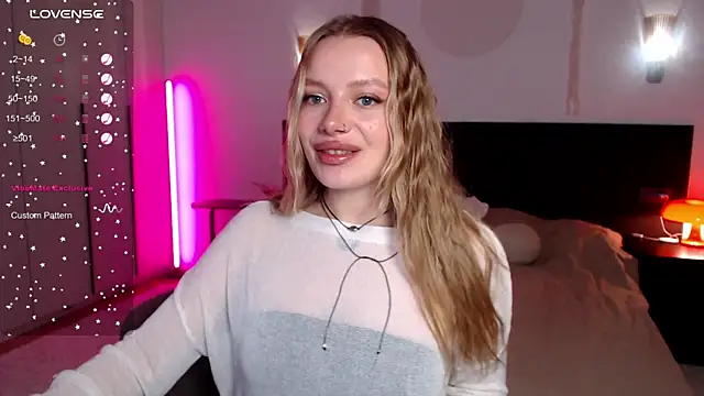 Snapshot of LunaticaBae chatting on 20, 3, 2025 LunaticaBae online show from 20, 3, 2025