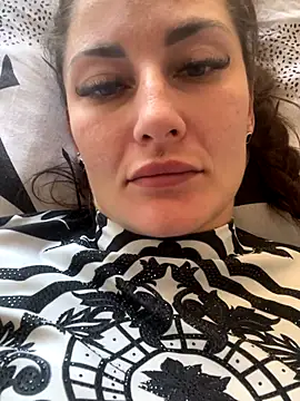 Veronicavirus online show from 2, 11, 2025