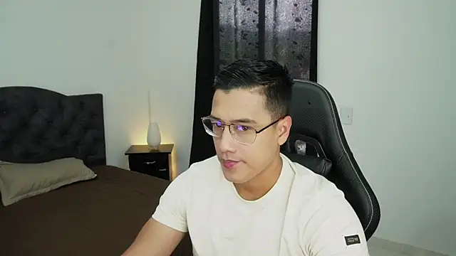 Yeicolevit online show from 21, 12, 2025