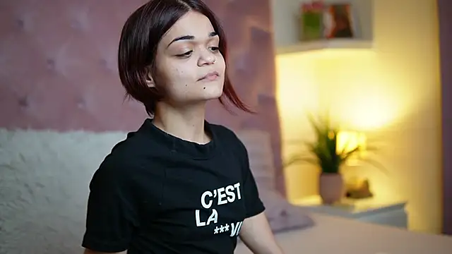 Snapshot of MaiaMini chatting on 27, 10, 2025 MaiaMini online show from 27, 10, 2025