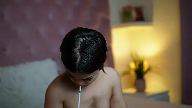 Snapshot of MaiaMini chatting on 15, 9, 2025 MaiaMini online show from 15, 9, 2025