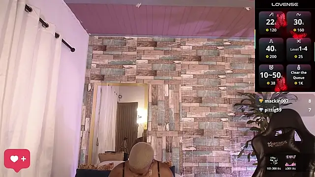 Snapshot of DashaSousaa chatting on 7, 3, 2026 DashaSousaa online show from 7, 3, 2026