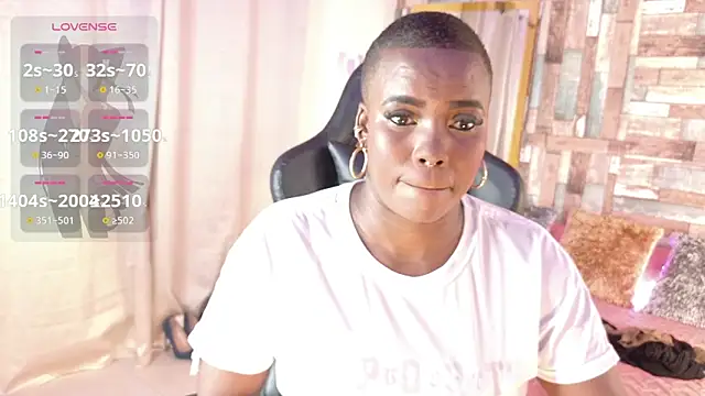 DashaSousaa online show from 17, 10, 2025