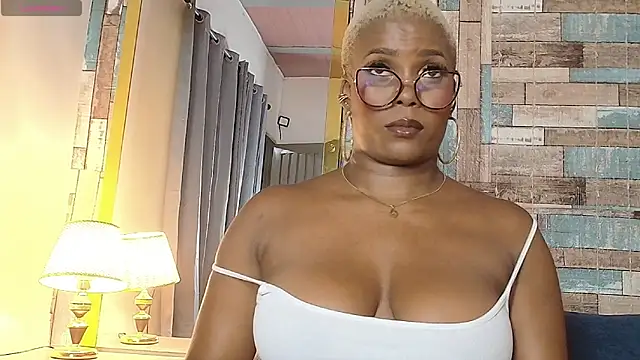 Snapshot of DashaSousaa chatting on 28, 3, 2026 DashaSousaa online show from 28, 3, 2026