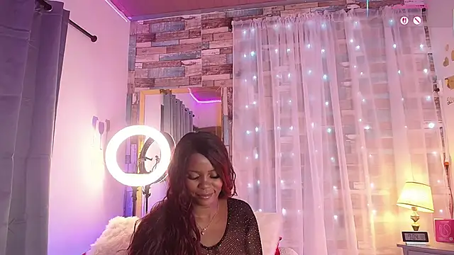 Snapshot of DashaSousaa chatting on 22, 12, 2025 DashaSousaa online show from 22, 12, 2025