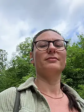 AvaFlowers6 online show from 1, 6, 2026
