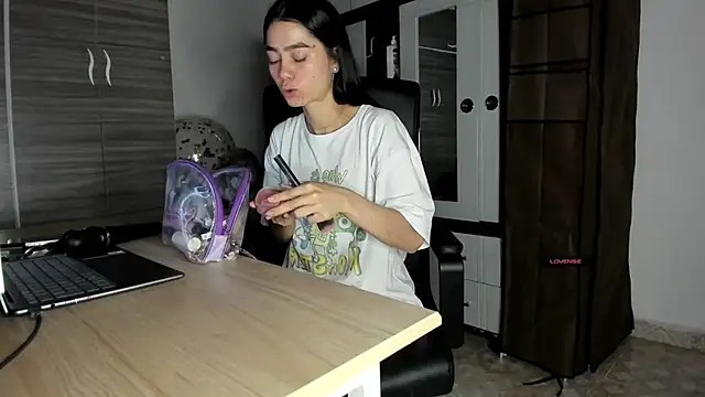 MollyCraft online show from 29, 10, 2025