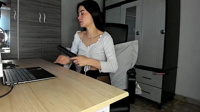 MollyCraft online show from 30, 10, 2025