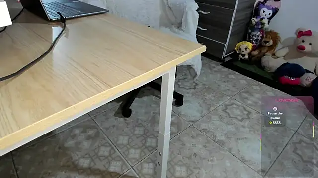 MollyCraft online show from 10, 2, 2026