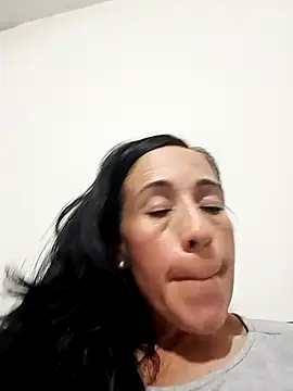 Coeur de luxure online show from 8, 3, 2025