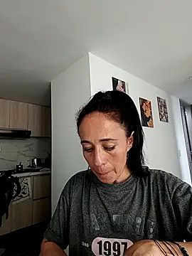 Coeur de luxure online show from 4, 10, 2025