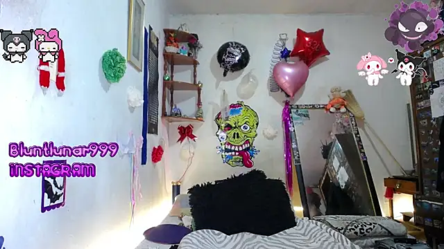 purplekattlyn online show from 5, 3, 2025