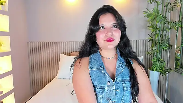 GeorginaReyes online show from 6, 3, 2025