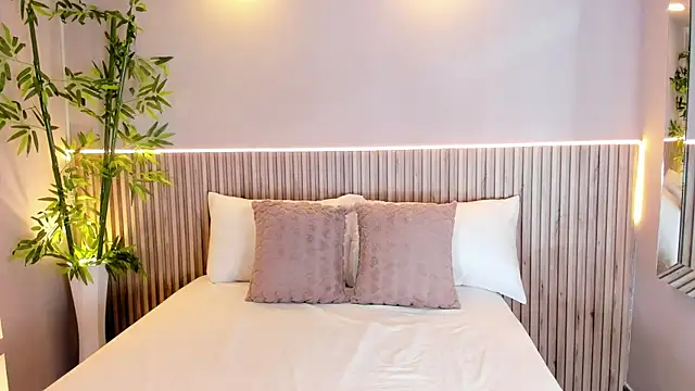 GeorginaReyes online show from 19, 3, 2025