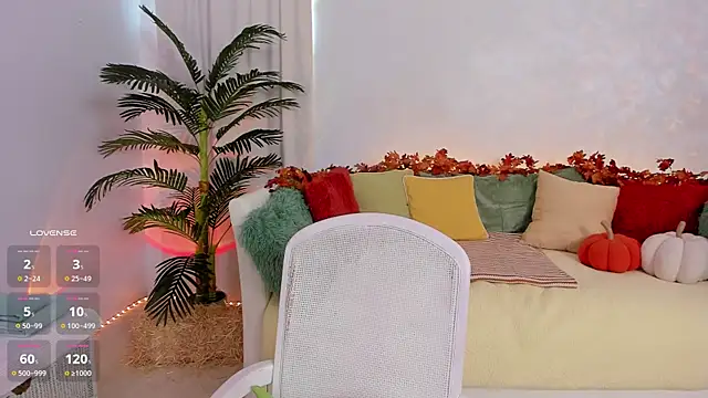 Snapshot of angel_claire chatting on 8, 11, 2025 angel claire online show from 8, 11, 2025