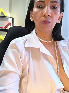 Mrsvictoriaaa online show from 24, 5, 2026