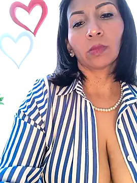 Mrsvictoriaaa online show from 6, 2, 2026