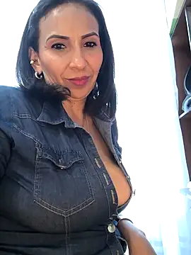 Mrsvictoriaaa online show from 15, 3, 2026