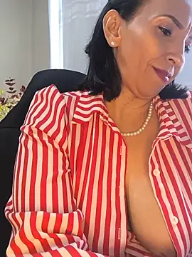 Mrsvictoriaaa online show from 29, 5, 2026